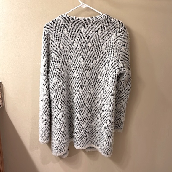 Winter Cardigan - Picture 4 of 5